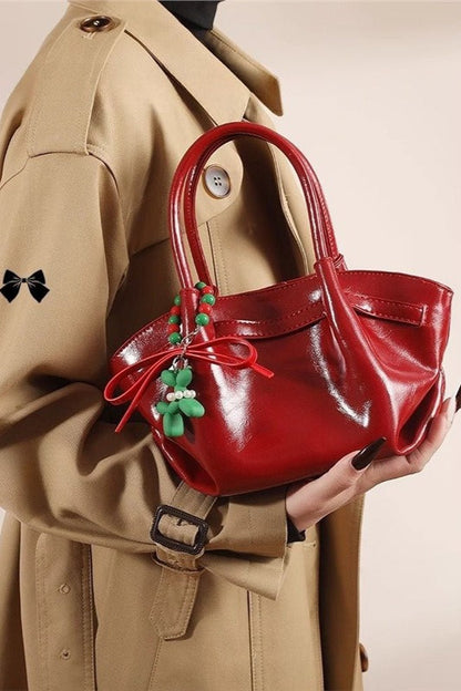 Classic Vintage Bag with a Flattering Fit