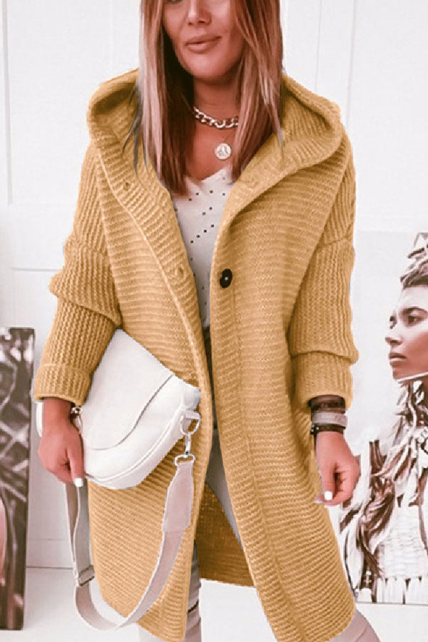 Well Tailored Cardigan with a Graceful Silhouette