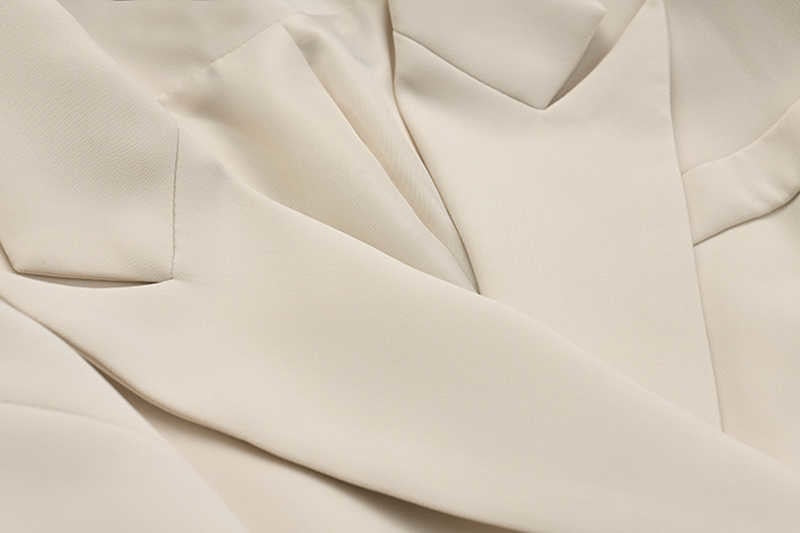 Sophisticated Garment with a Clean Classic Look