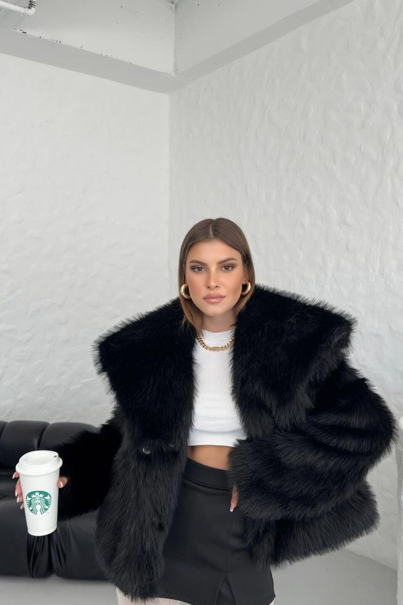 Sophisticated Jacket with a Clean Classic Look