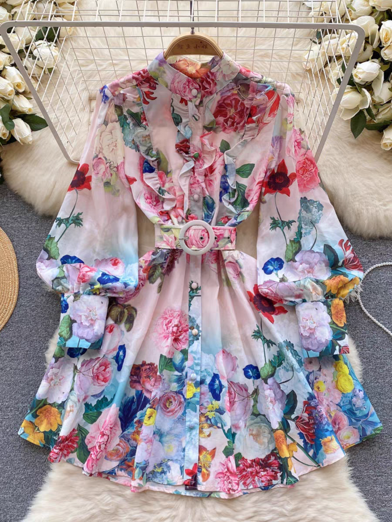 Classic Vintage & Enduringly Stylish Dress
