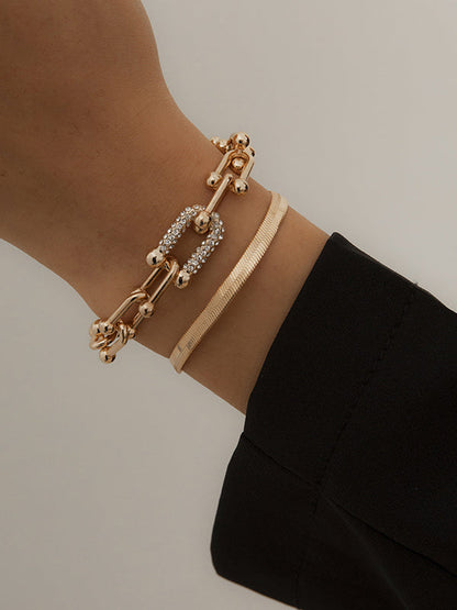 Sophisticated Garment with a Clean Classic Look