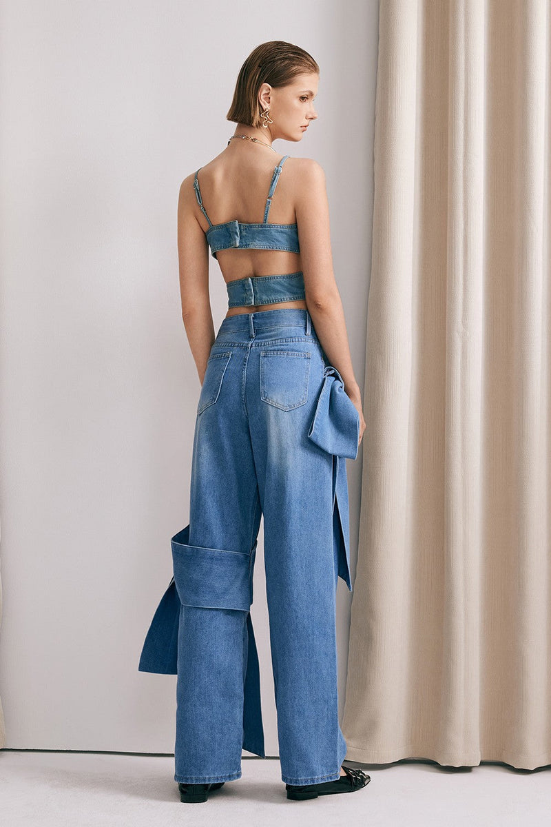 Beautifully Finished Top in a Timeless Design