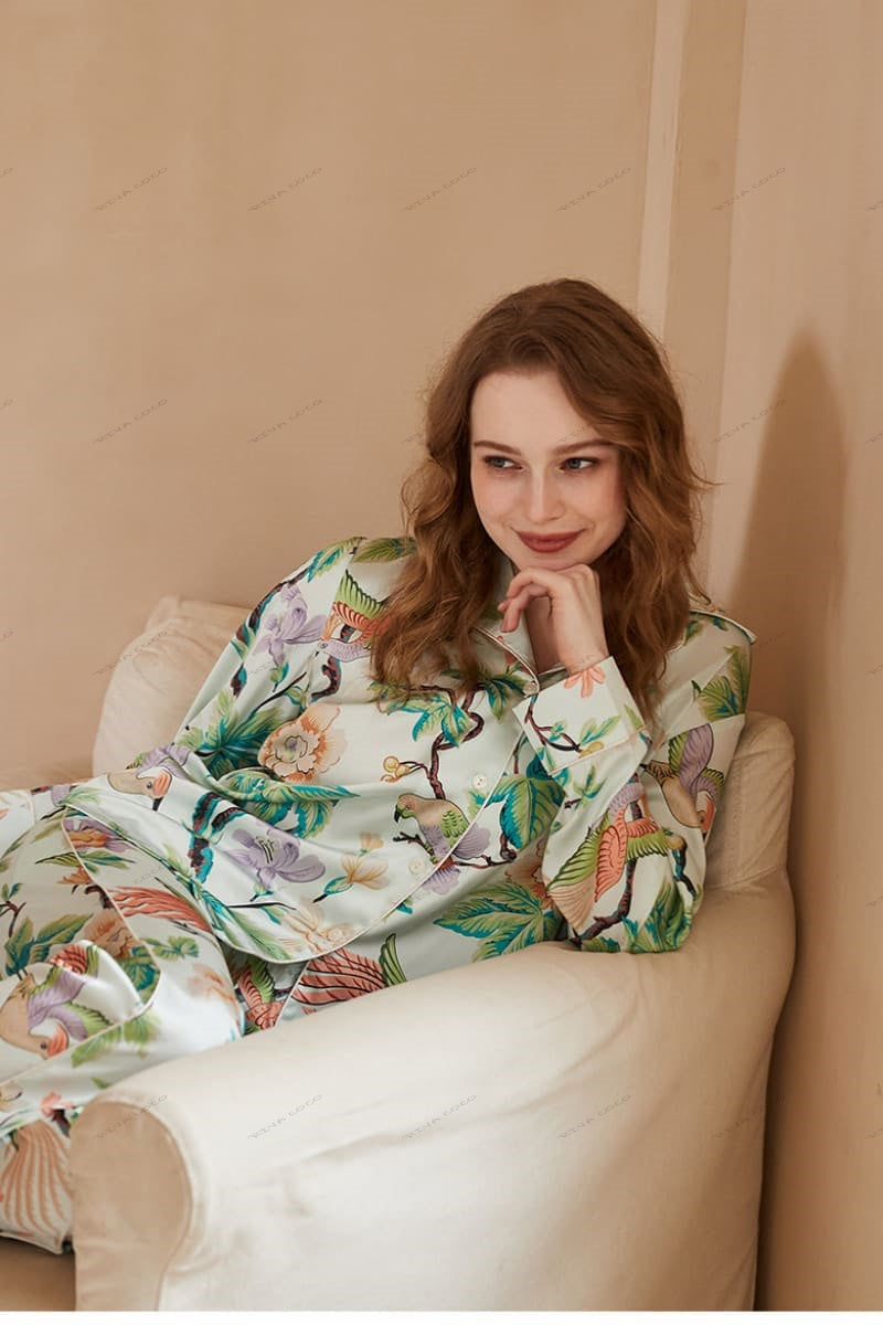 Well Tailored Garment with a Graceful Silhouette
