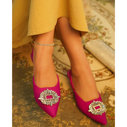 Beautifully Finished Heels in a Timeless Design