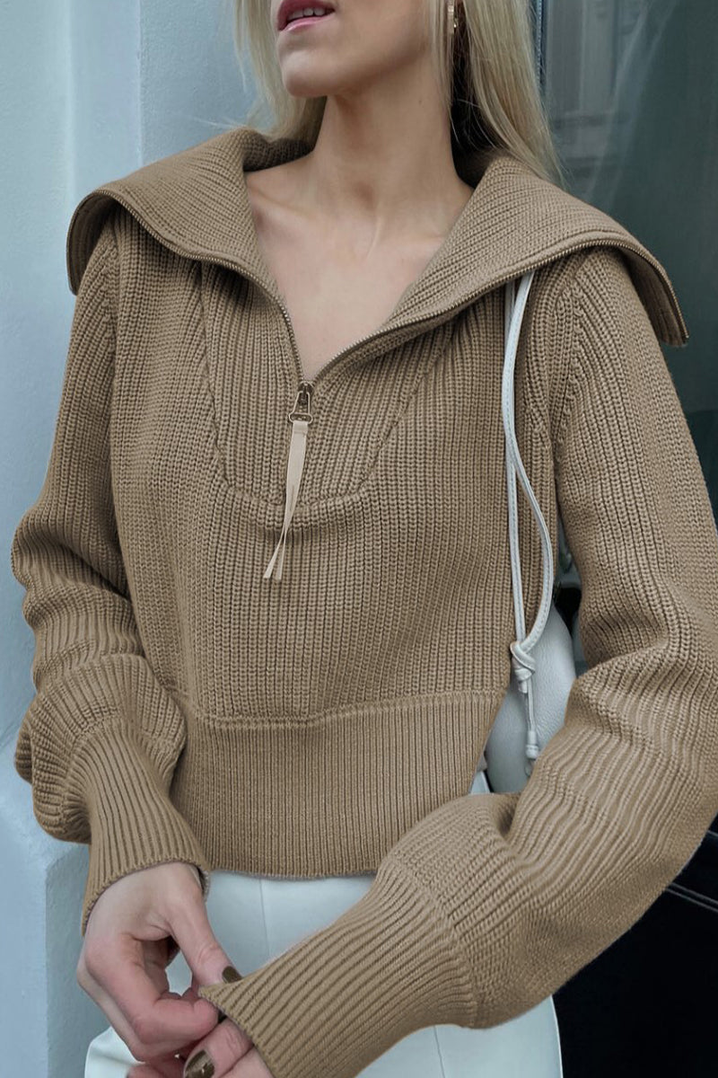 Well Tailored Top with a Graceful Silhouette