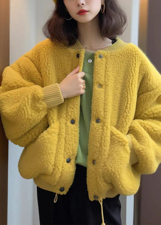 Gracefully Styled Coat for Any Occasion