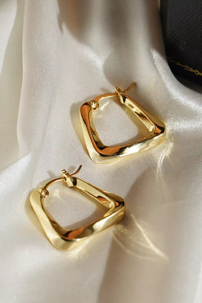 Classic Vintage Garment with a Flattering Fit