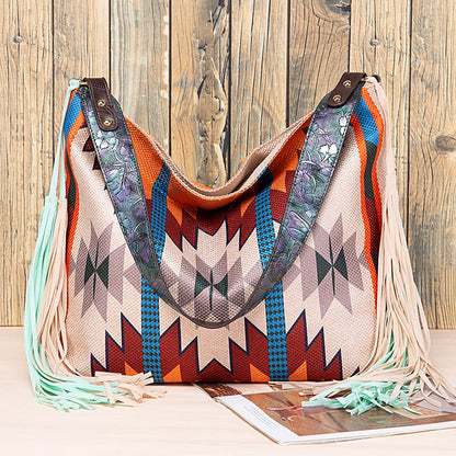 Effortlessly Elegant Bag with a Timeless Design
