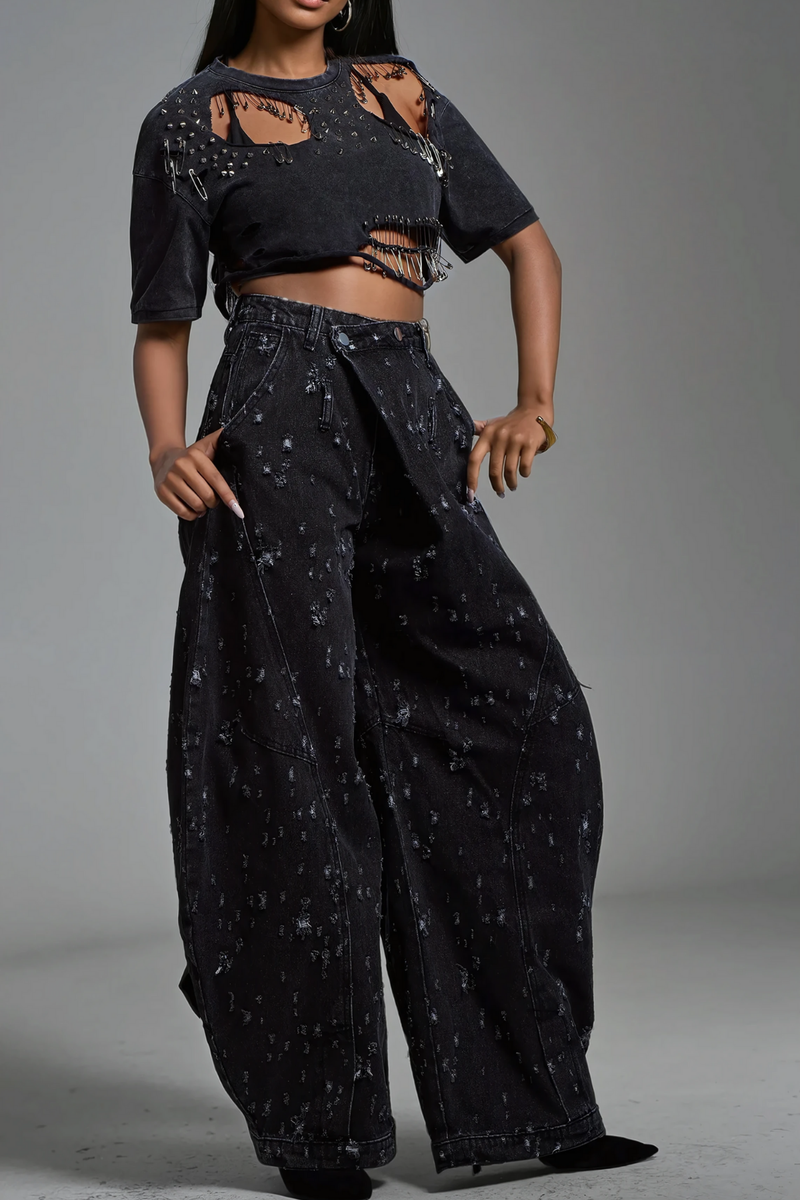 Well Tailored Garment with a Graceful Silhouette