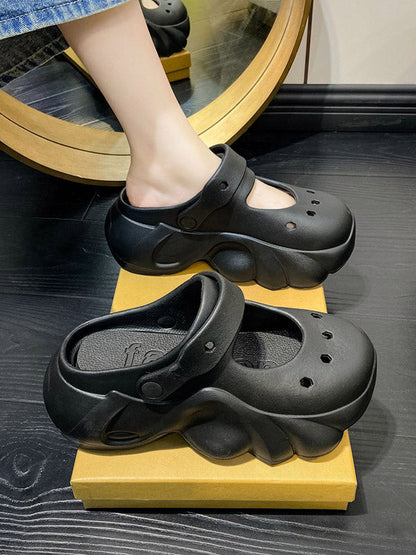 Classic Vintage & Enduringly Stylish Sandals