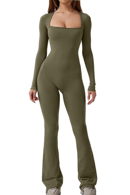 Gracefully Styled Garment for Any Occasion