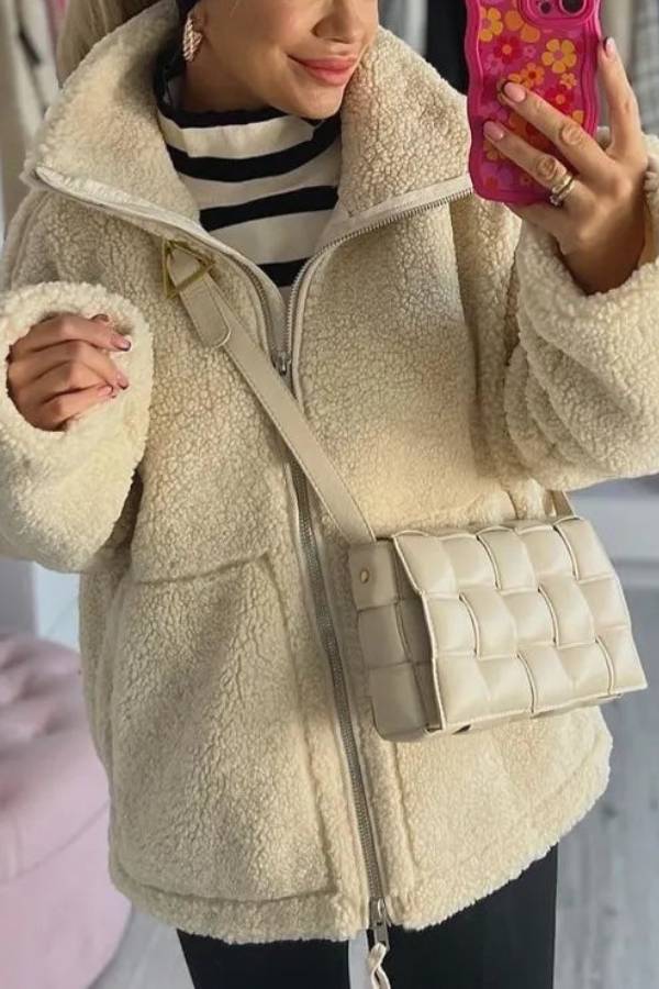 Elegantly Styled Jacket for Everyday Wear