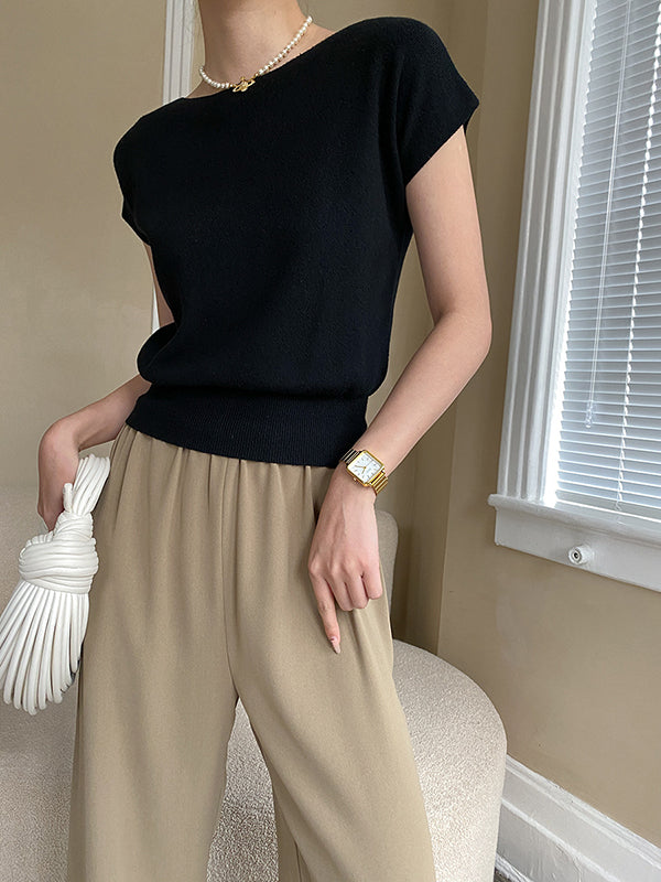 A Vintage Style Pullover with Delicate Timeless Details