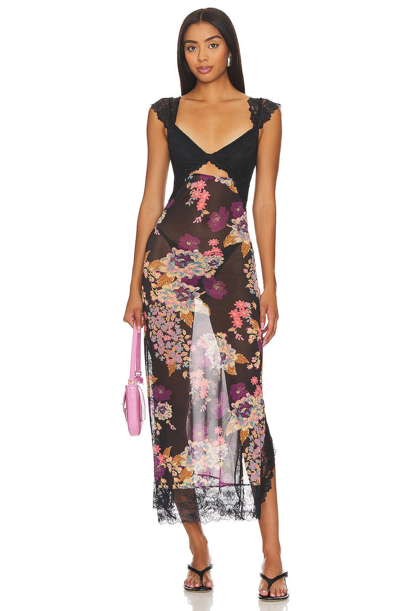 Gracefully Styled Garment for Any Occasion