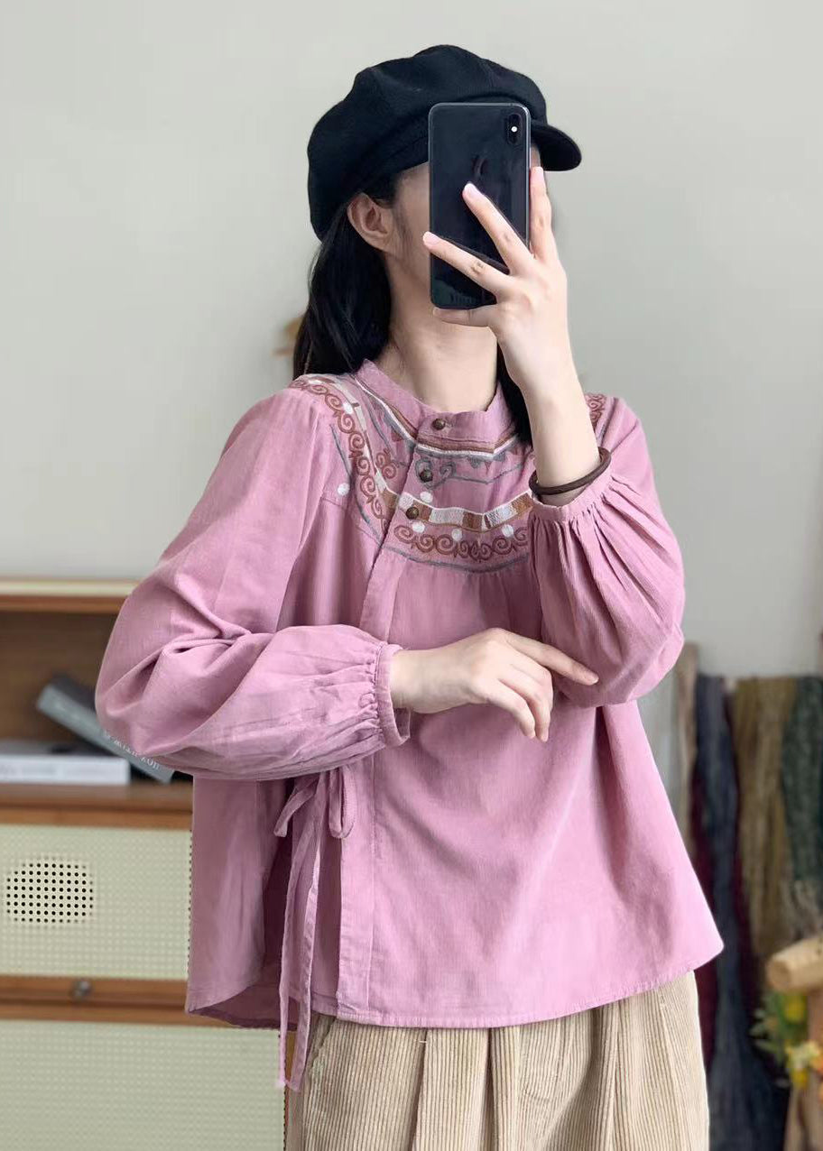 Classic Vintage Shirt with a Flattering Fit