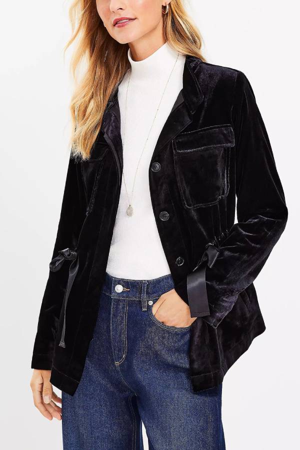 Elegantly Styled Jacket for Everyday Wear