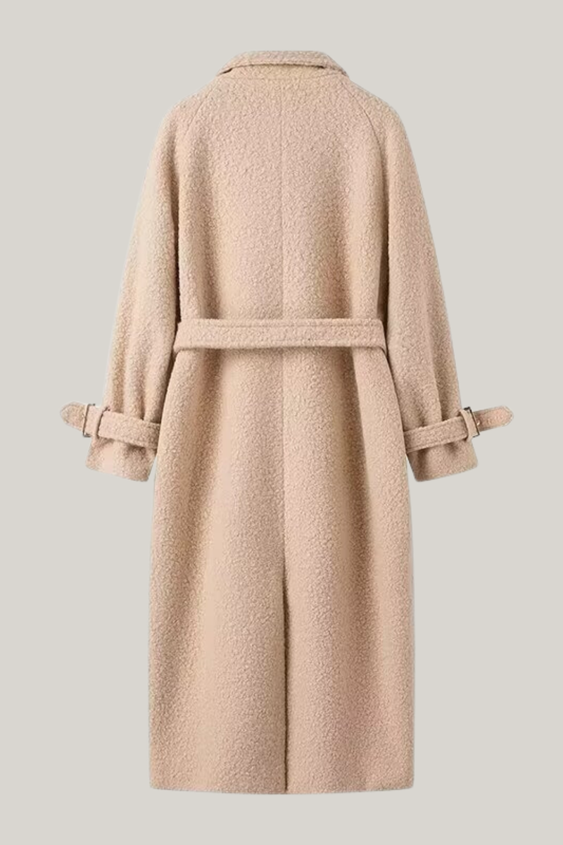 Beautifully Crafted Coat in a Classic Style