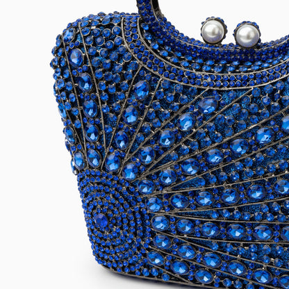 Classic Vintage Bag with a Flattering Fit