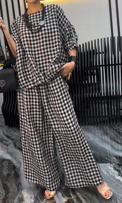 Classic Vintage Pants with a Flattering Fit