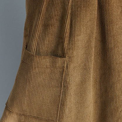 Well Tailored Pants with a Graceful Silhouette