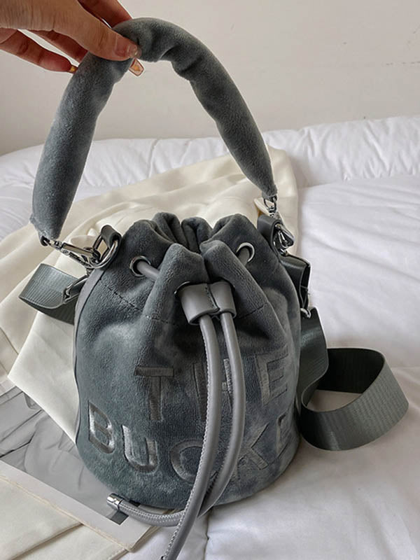 Well Tailored Bag with a Graceful Silhouette