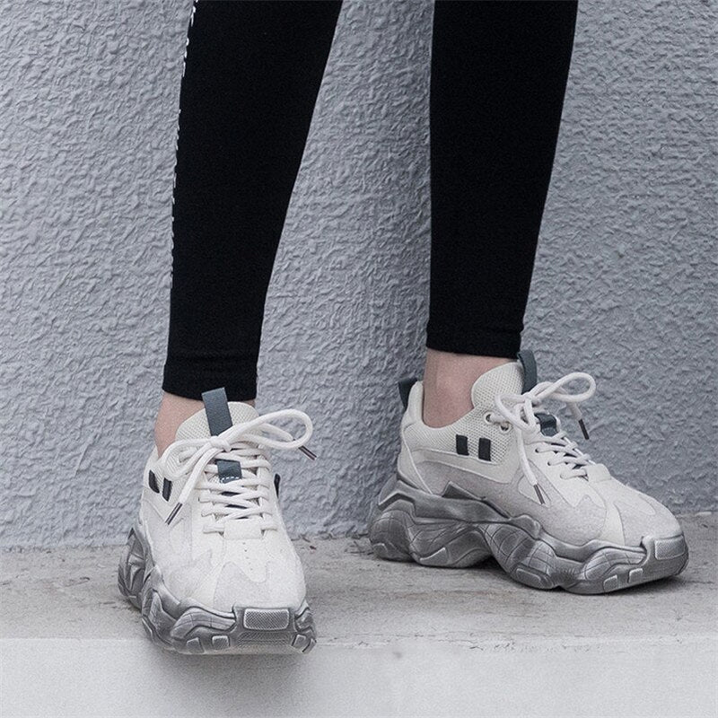 Beautifully Crafted Sneakers in a Classic Style