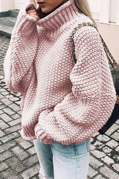 Well Tailored Sweater with a Graceful Silhouette