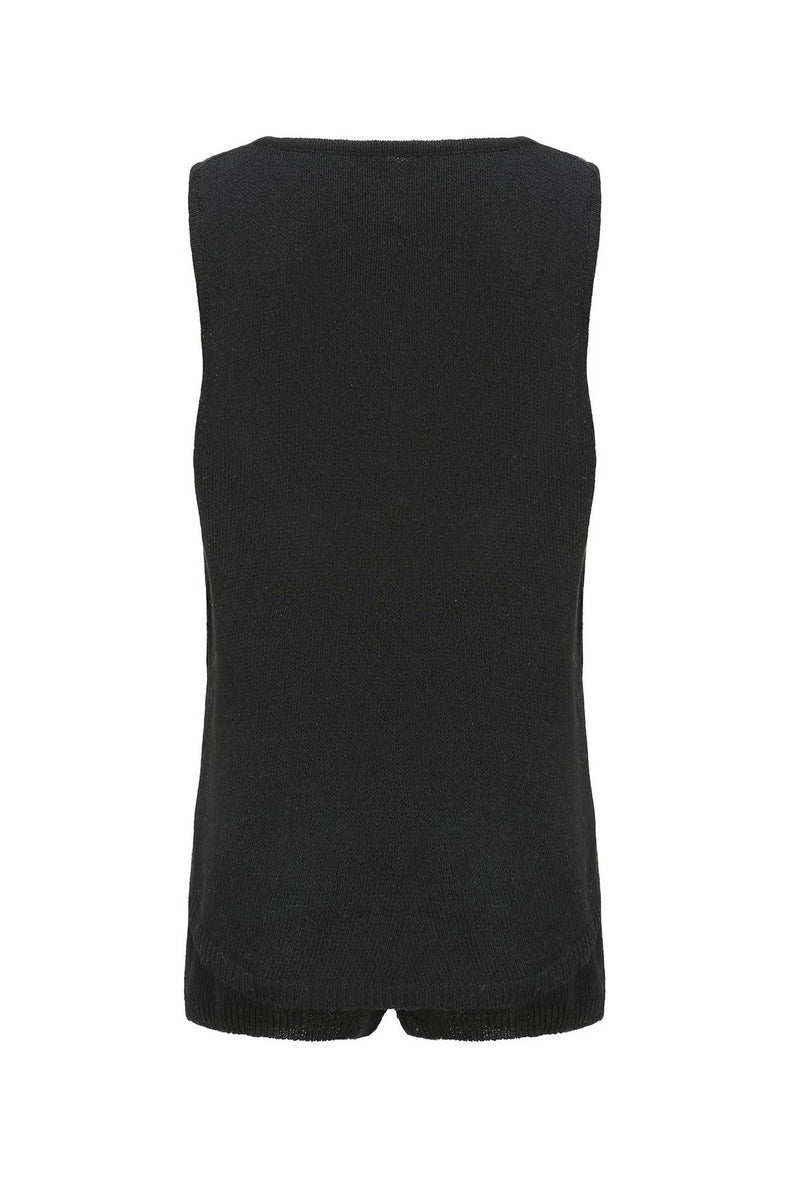 Beautifully Crafted Top in a Classic Style