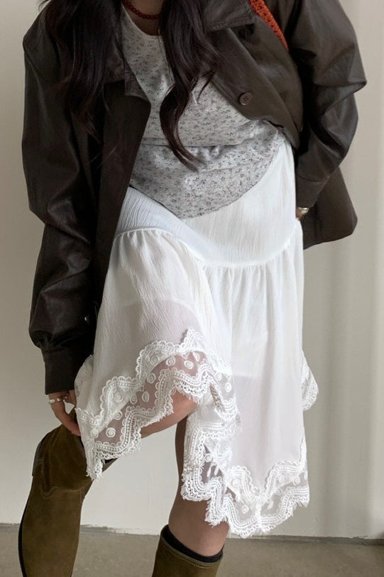 Beautifully Finished Garment in a Timeless Design