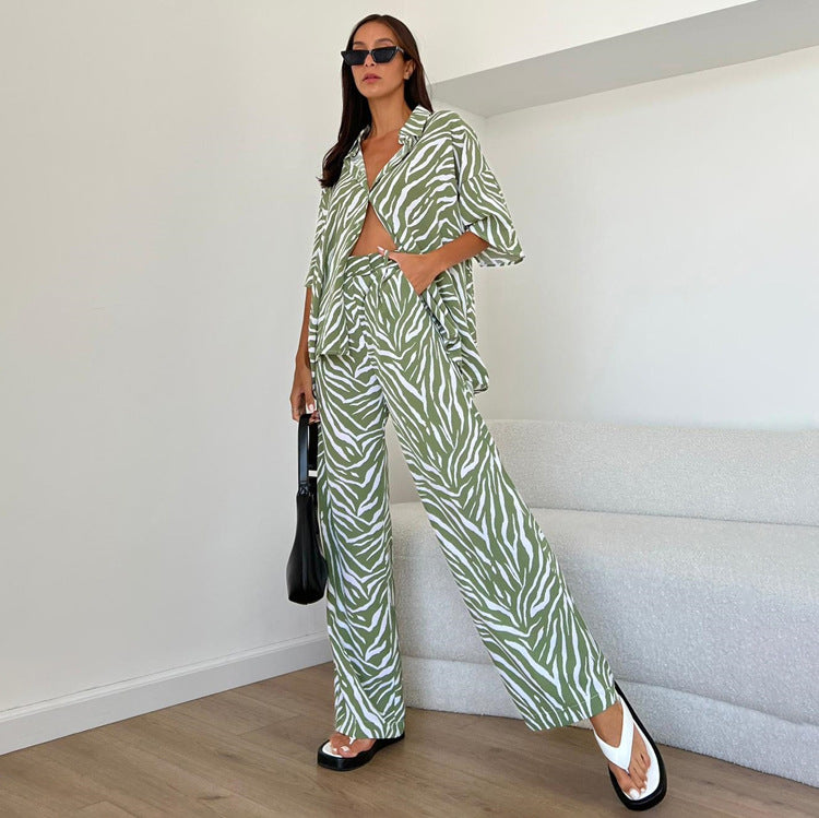 A Vintage Style Trousers with Delicate Timeless Details
