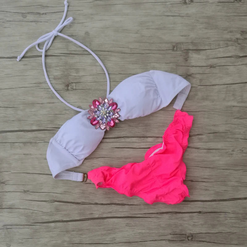 Well Tailored Bikini with a Graceful Silhouette