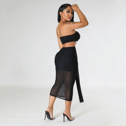 Well Tailored Garment with a Graceful Silhouette