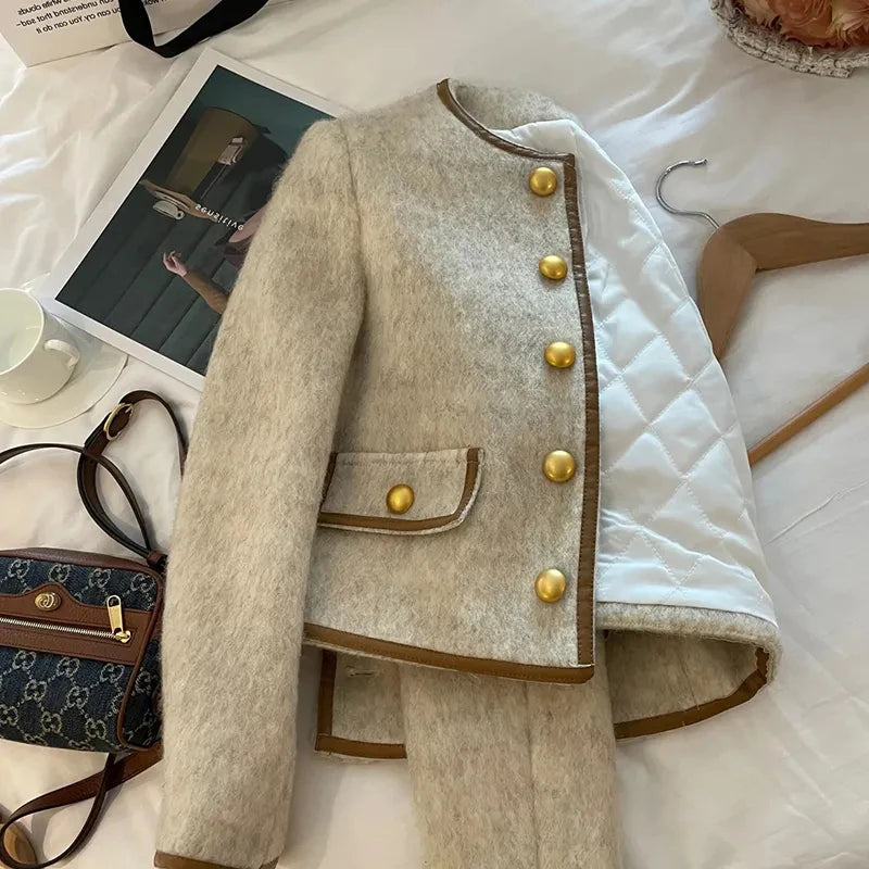 Classic Vintage Jacket with a Flattering Fit