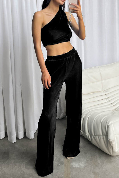 Classic Vintage Garment with a Flattering Fit