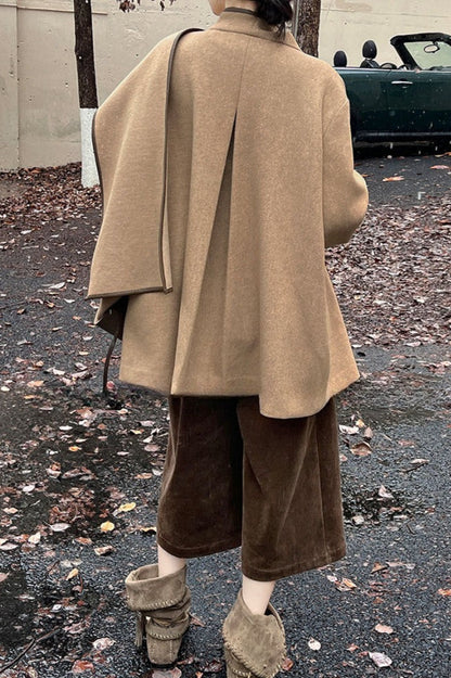 Elegantly Styled Coat for Everyday Wear