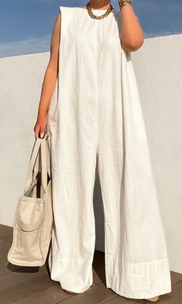 Effortlessly Elegant Garment with a Timeless Design