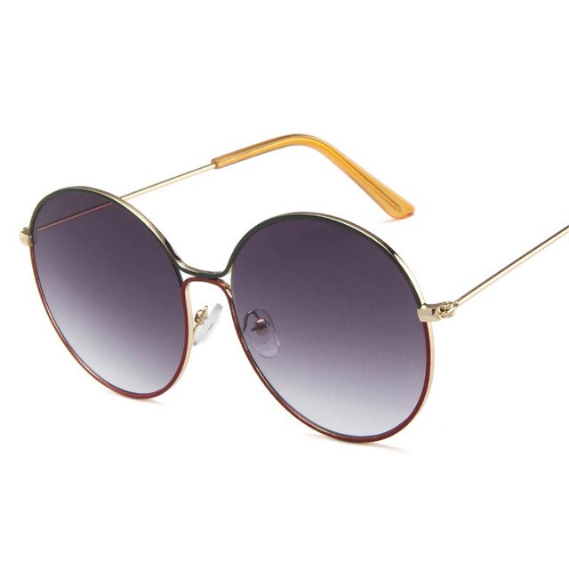 Sophisticated Garment with a Clean Classic Look