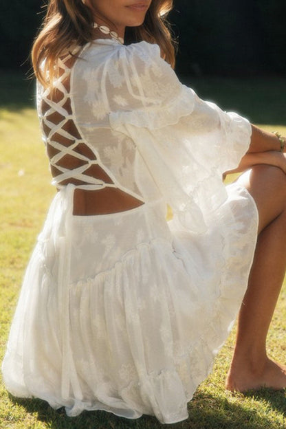 Beautifully Finished Dress in a Timeless Design