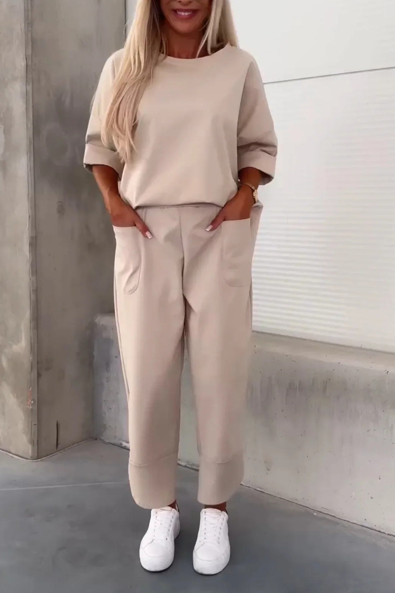 Effortlessly Elegant Pullover with a Timeless Design