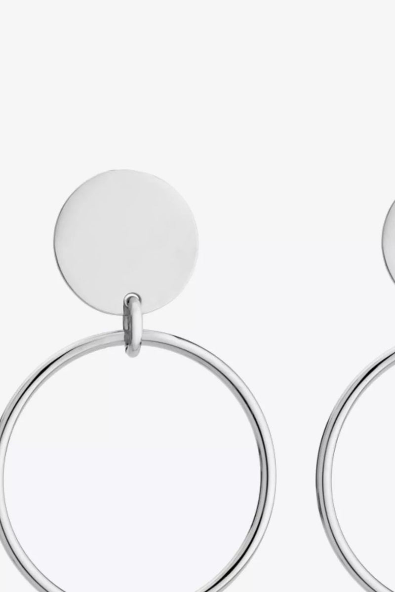 Effortlessly Elegant Garment with a Timeless Design