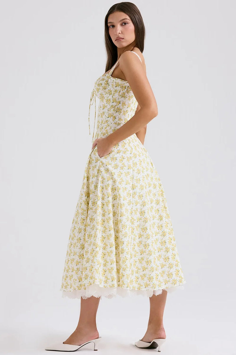 Gracefully Styled Garment for Any Occasion