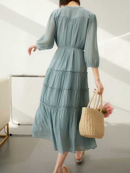 Classic Vintage & Enduringly Stylish Dress