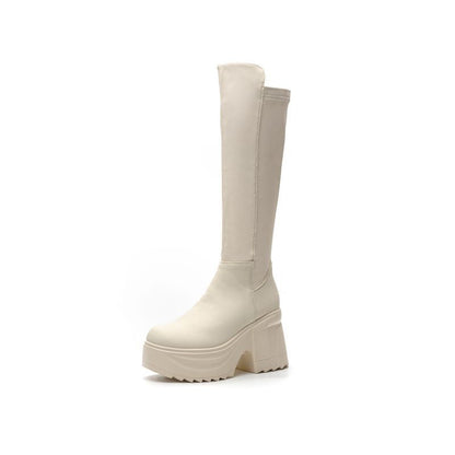 Classic Vintage Boots with a Flattering Fit
