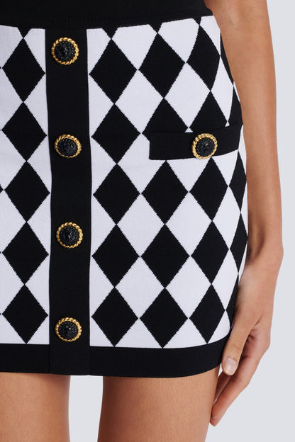 Beautifully Finished Garment in a Timeless Design