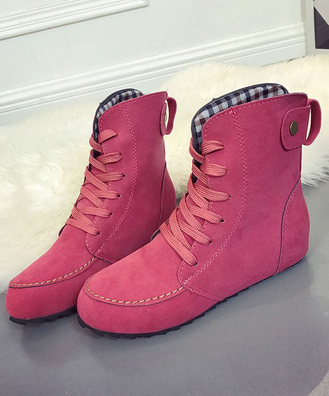 Well Tailored Boots with a Graceful Silhouette
