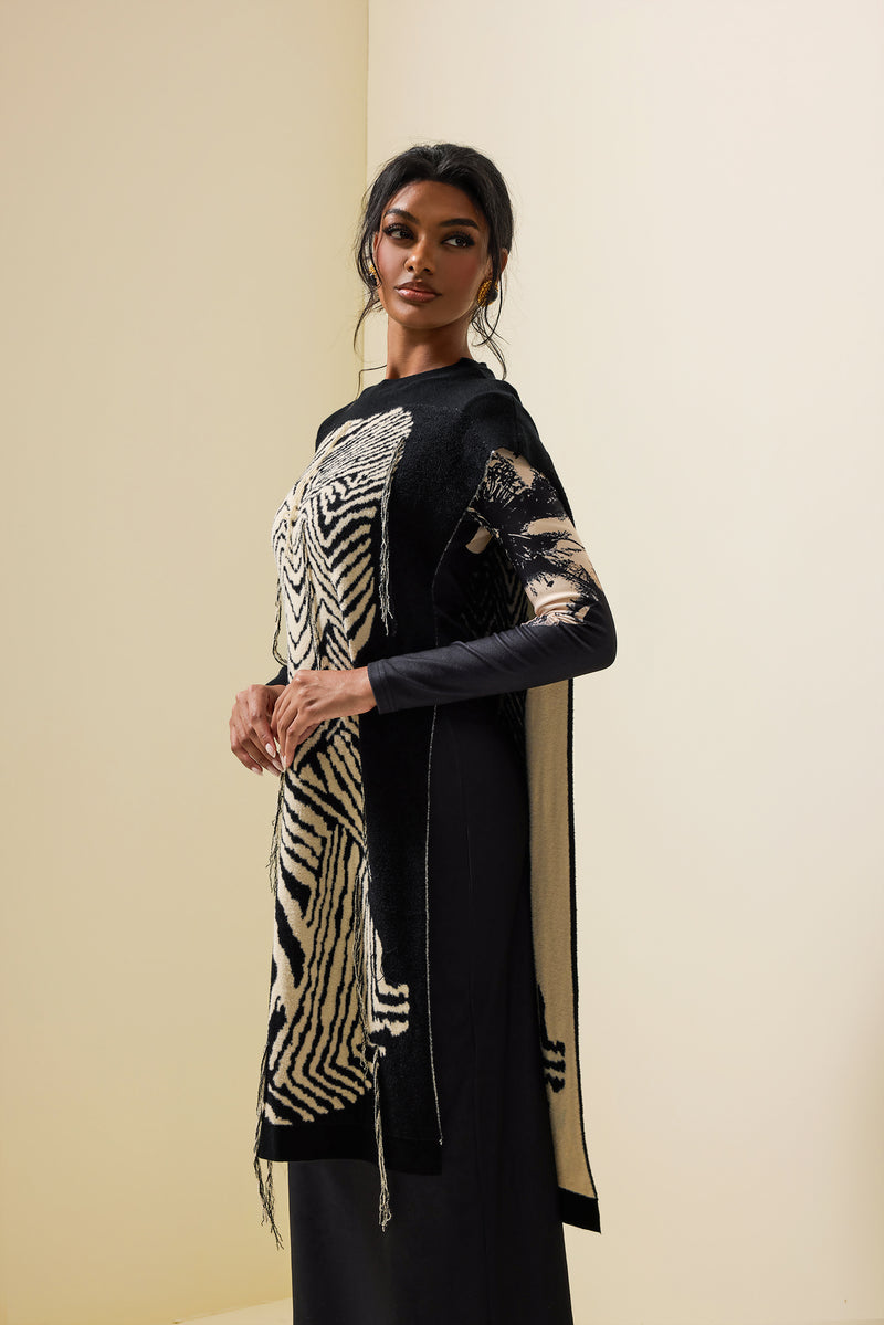 Effortlessly Elegant Garment with a Timeless Design