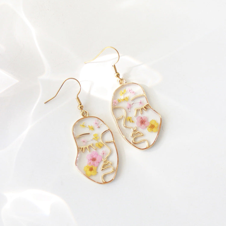 Well Tailored Garment with a Graceful Silhouette