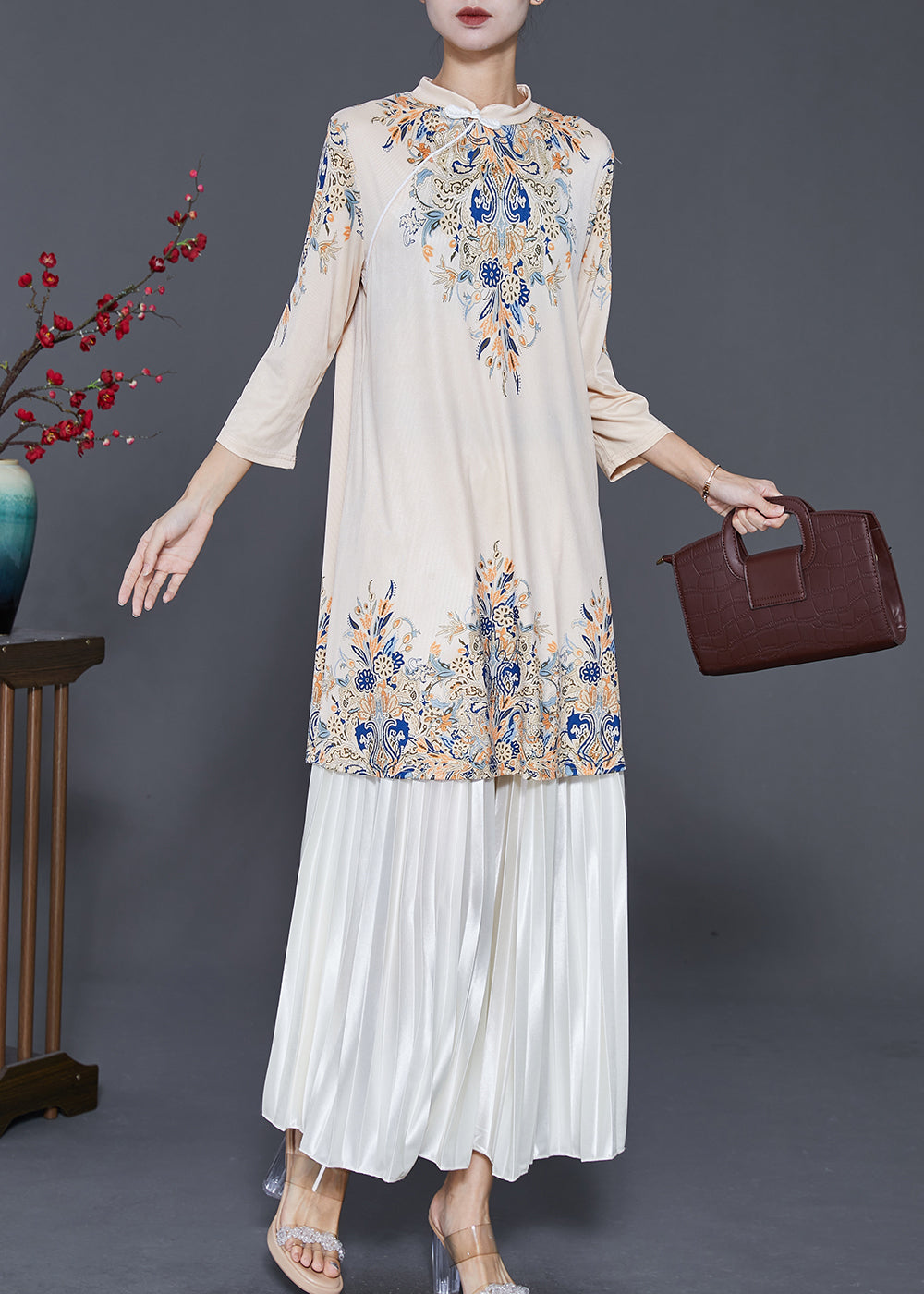Sophisticated Dress with a Clean Classic Look