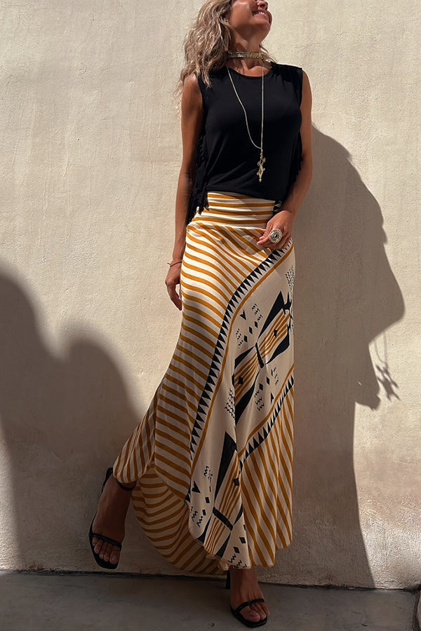 Gracefully Styled Garment for Any Occasion